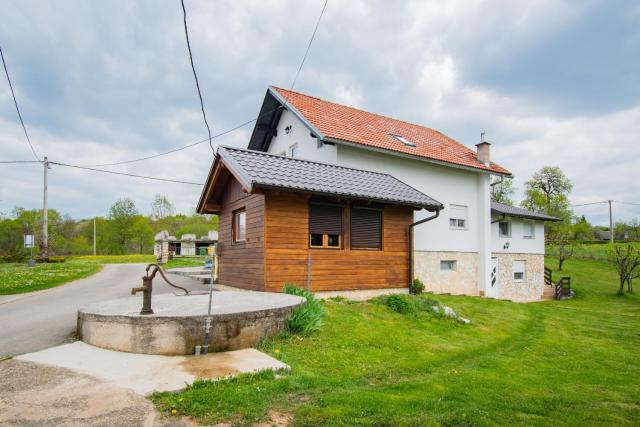 Apartments for families with children Lipovaca, Plitvice - 19450