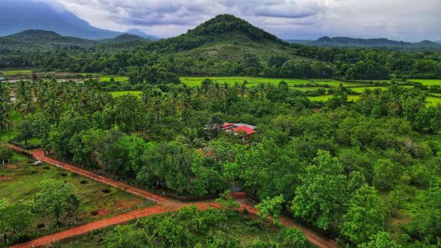 Farmhouse with Pool - Kalavady Farmstay