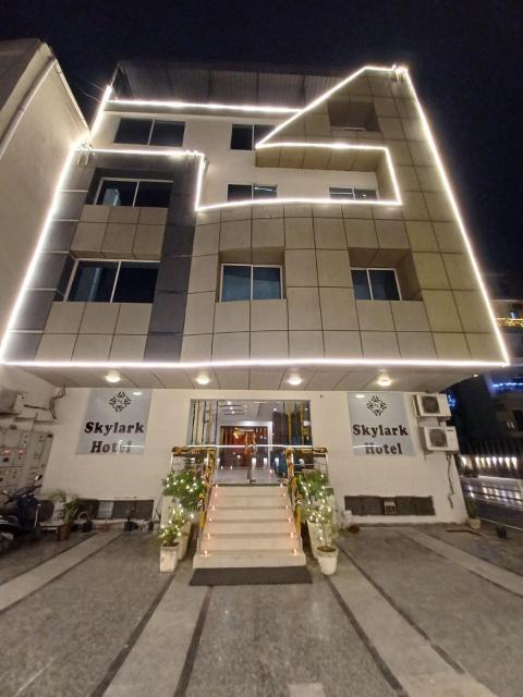 Skylark Hotel by Gabrian Hotels