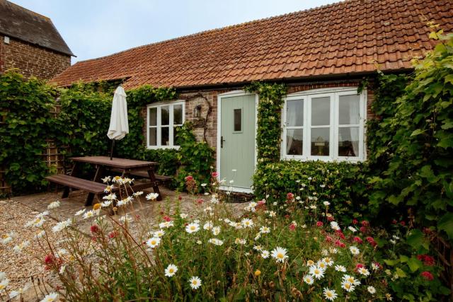 Milkmaids Cottage - Rudge Farm Cottages