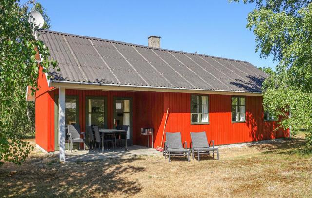 Gorgeous Home In Aakirkeby With Wifi