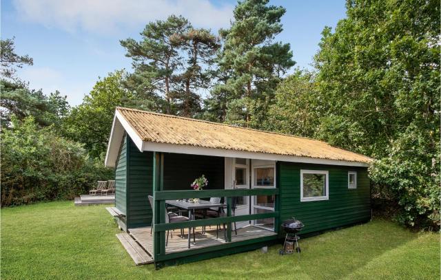 Cozy Home In Nexø With Kitchen