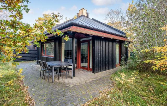 2 Bedroom Nice Home In Grenaa