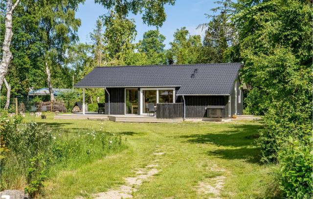 3 Bedroom Beautiful Home In Glesborg