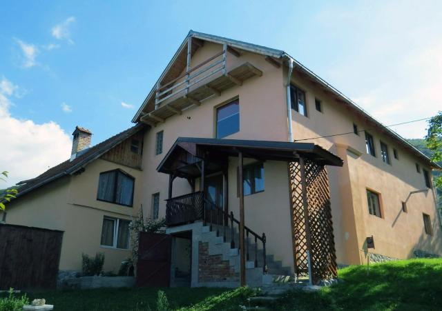 Casa din Deal Crisbomir - BRAN