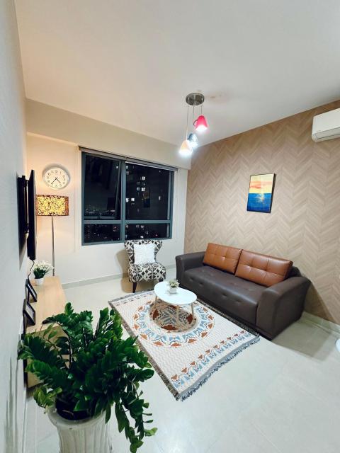 HHomes - Serene 1 Bedroom Nice view & Pool GYM BBQ at Masteri Thao Dien District 2