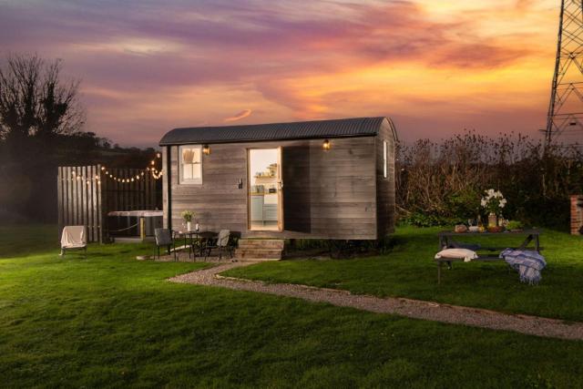 Nori's Nest, Shepherds Hut, Croft Hooper