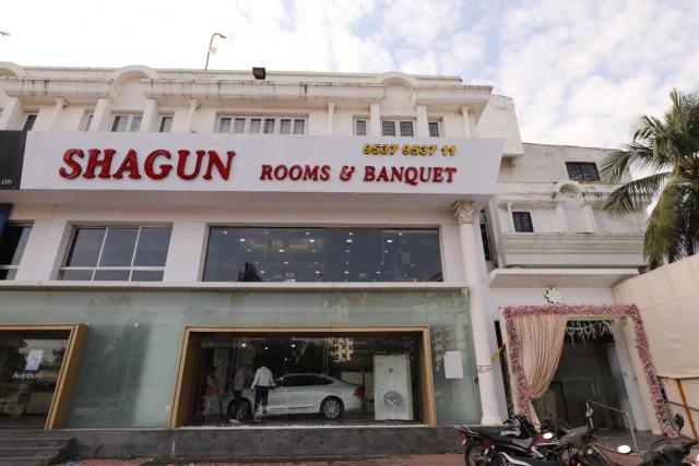 Hotel Shagun Rooms & Banquet, Surat