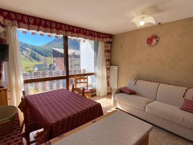 Studio cosy 4 pers, plein sud, balcon, parking privé, proche pistes et commerces - FR-1-445-181