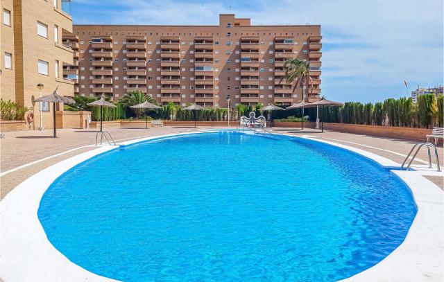 2 Bedroom Gorgeous Apartment In Oropesa