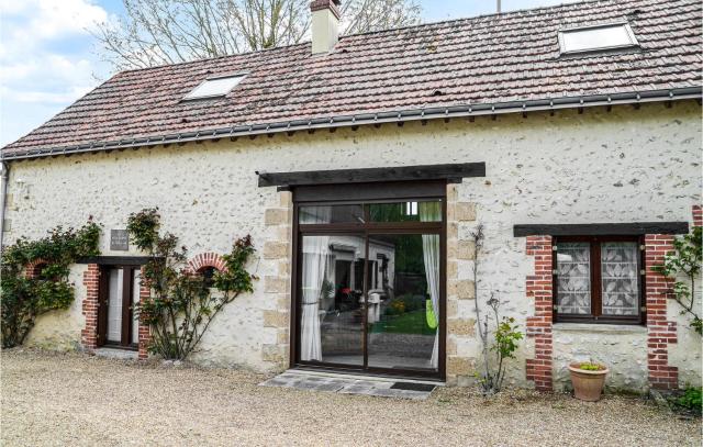 Nice Home In Savigne-Sous-Le-Lude