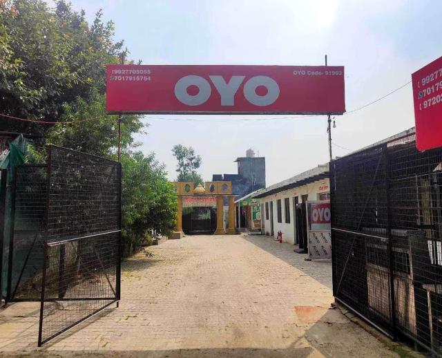 OYO 70136 Vrinda Inn