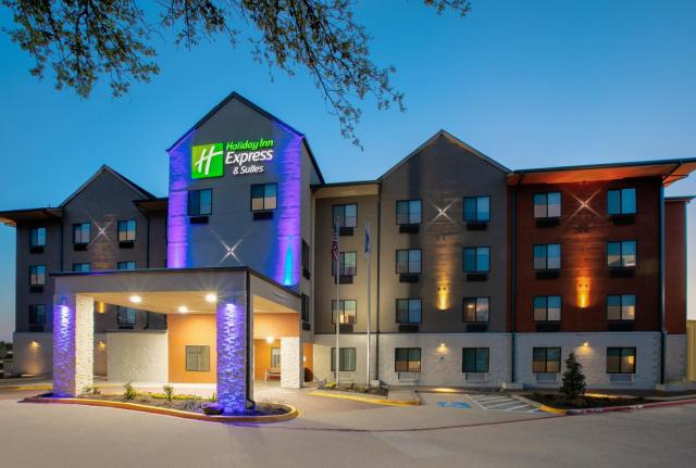 Holiday Inn Express & Suites - Dallas Park Central Northeast, an IHG Hotel