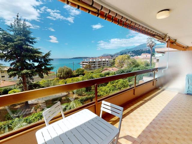 Joli studio avec terrasse et garage privé à Menton - FR-1-196-296