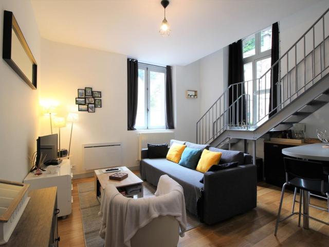 Bel Appartement T2 Duplex en Hyper Centre, 3*, Parking, 4 Pers., Proche Thermes et Commerces - FR-1-608-233