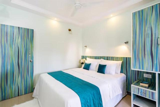 Experience Blissful Living Your Perfect One Bedroom Apartment with AC, Wi-Fi, Gym & Only 5 Minutes from the Beach