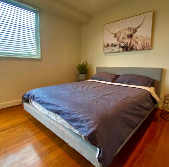 Beautiful 1-Bed in St Kilda w Parking & Terrace