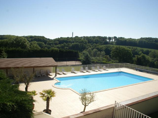 Spacious holiday home with pool in Faverolles