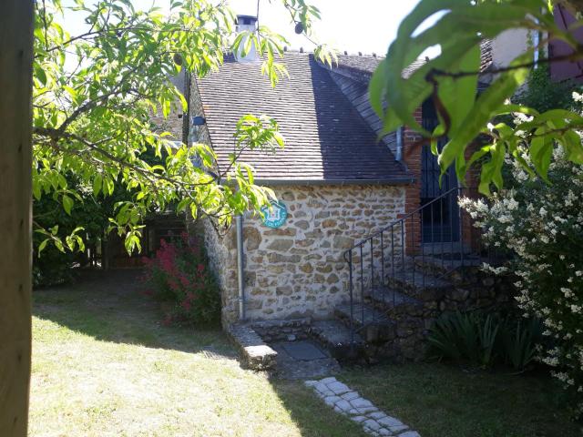 Maison de charme avec piscine, proche de la Creuse et attractions touristiques - FR-1-591-62