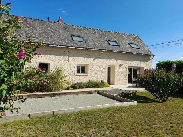 Gîte de charme rénové avec jardin clos, baignoire balnéo et proche d'Angers - FR-1-622-27