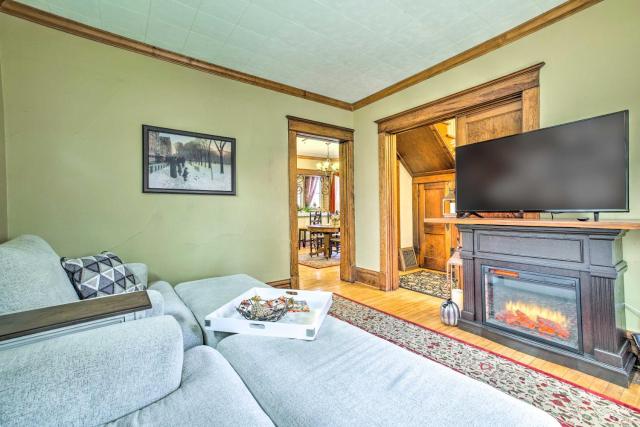 Pet-Friendly Osseo Home with Fire Pit and Yard!