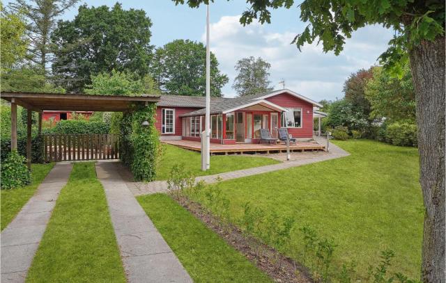 Awesome Home In Odder With Kitchen