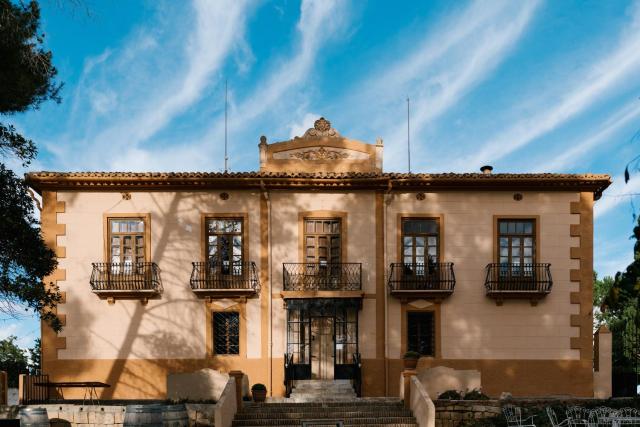 HOTEL BODEGA VERA DE ESTENAS