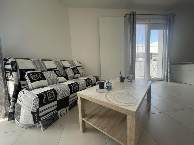 Appartement cosy à 500m de la plage, parking, résidence sécurisée, proche commerces et restaurants - FR-1-246-651