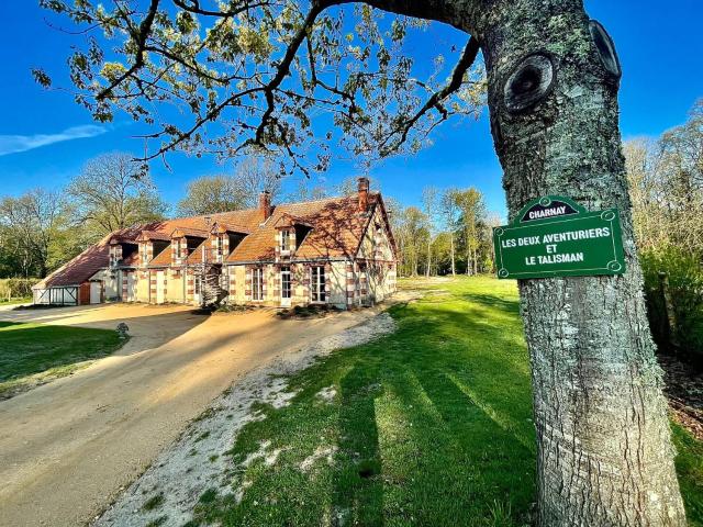 Domaine de Charnay - Charme et Confort dans un environnement d'exception