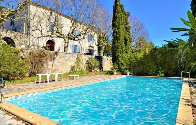 Stunning Home In St-Hippolyte-Du-Fort With Wifi