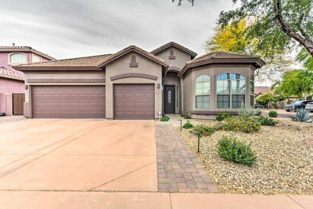 Bright Phoenix Home with Private Pool and Hot Tub