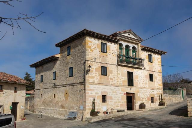 Casona Indiana de Ayuelas