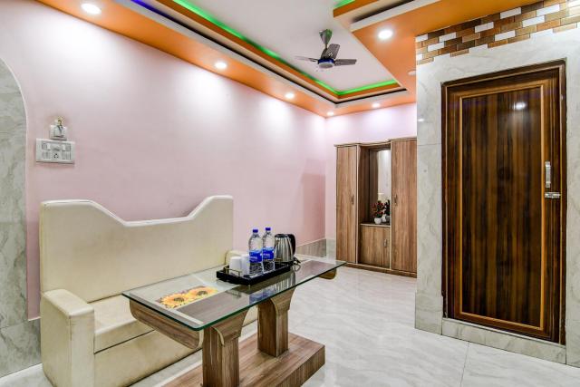 Collection O Raj Guest House Near Kolkata Airport