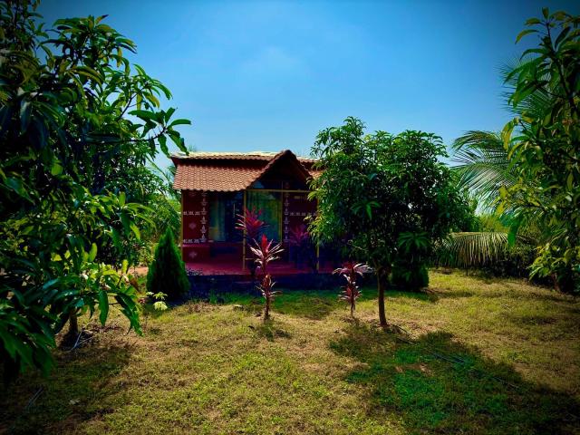 MangoHut Farmhouse Pool Villa