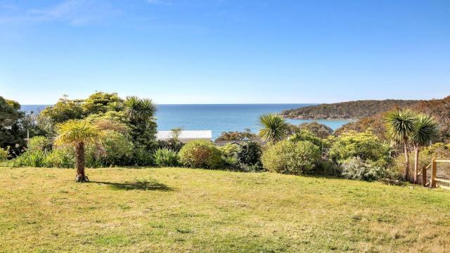 27 Kanangra Street Pambula Beach