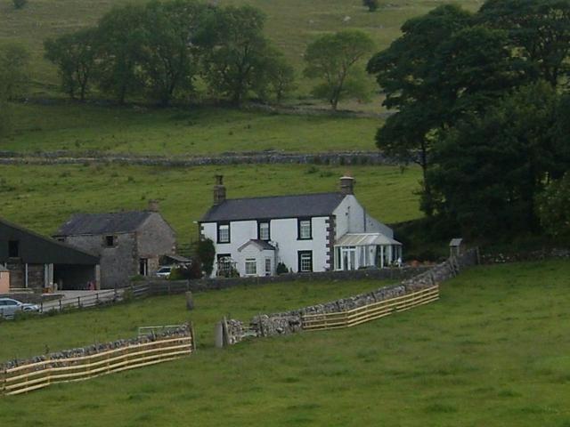 Fernydale Farm Bed & Breakfast