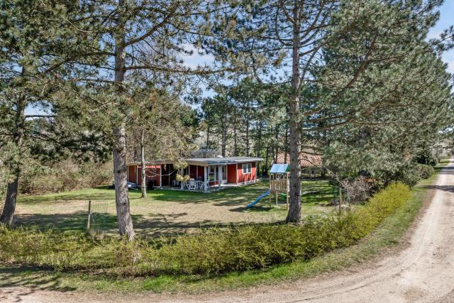 Family-Friendly Cottage Close To The Water