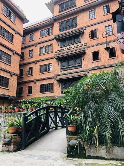 Courtyard Pujan Hotel