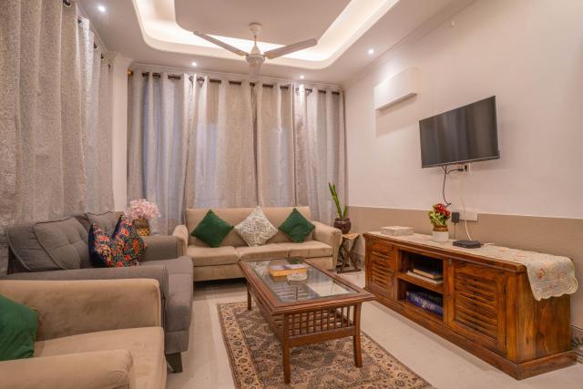 Hostie TJH - Cute Mini 2BHK apt, Saket, near Max Hospital