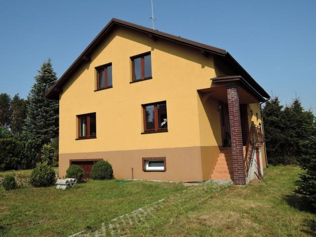 Big holiday home in a quiet location in Kolczewo