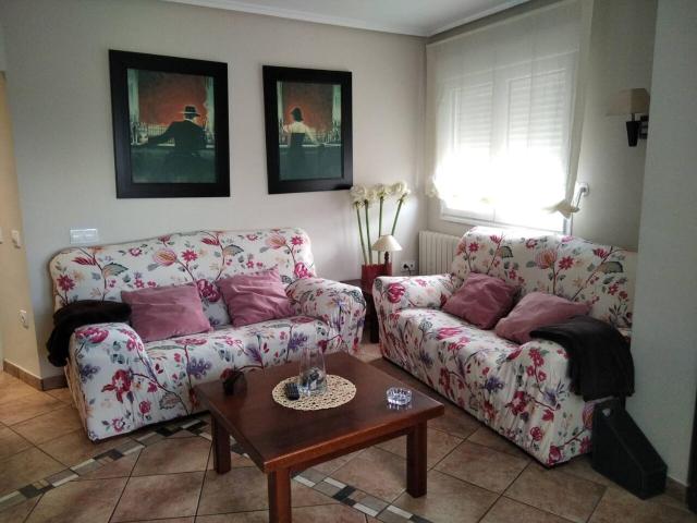 Spacious apartment in Bronchales 90 m² Pets allowed