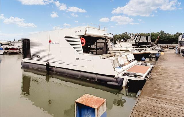 Gorgeous Ship In Neuruppin With Sauna