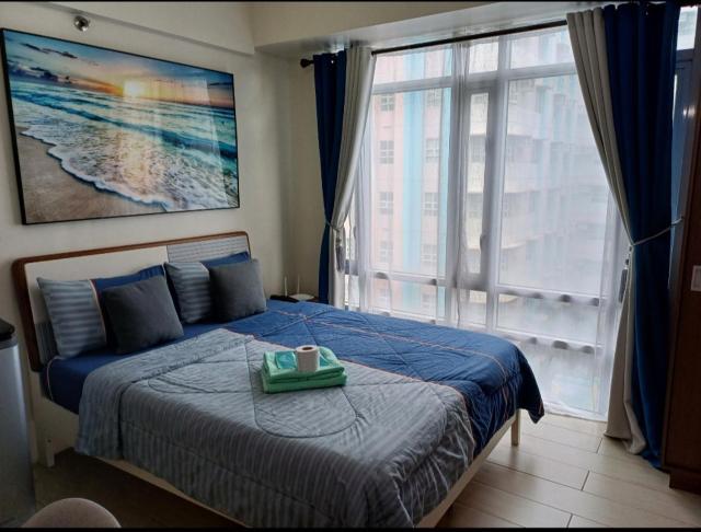 Pasay Staycation with Parking Space in 150 Newport Boulevard near Resort World & NAIA T3