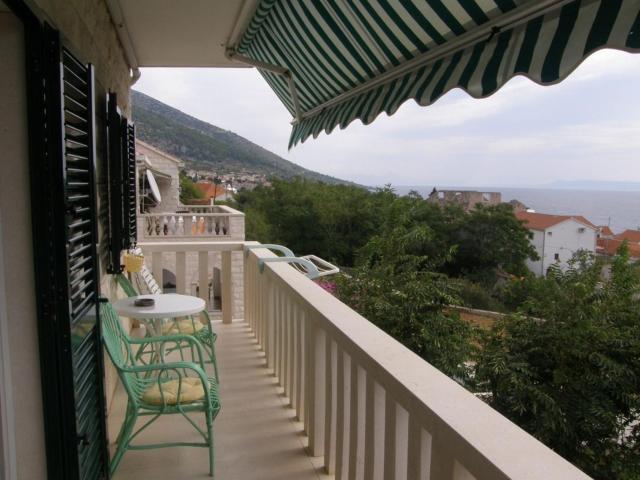 Apartment in Bol with sea view, balcony, air conditioning, WiFi 3416-2