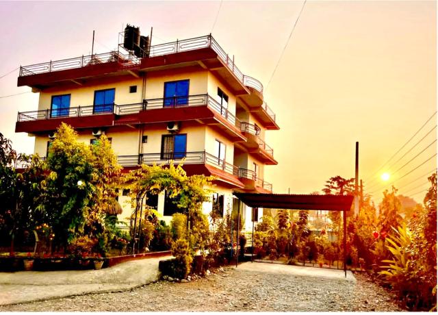 Hotel Nepal Inn Sauraha