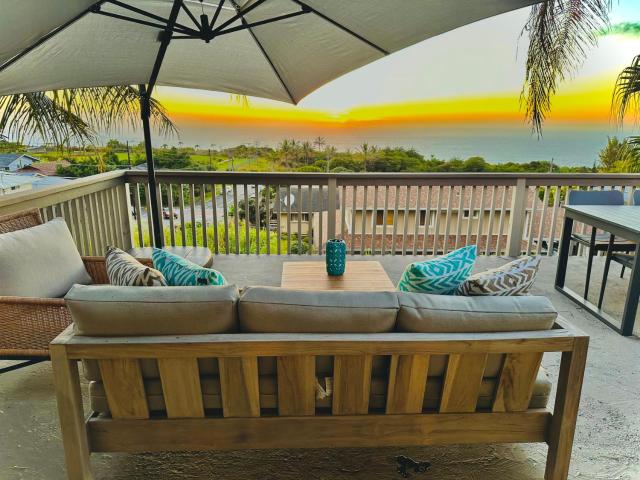 Halekii Sunset Beautiful 4 br Kealakekua Home