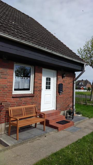 Ferienhaus in Friedrichskoog-Spitze mit Kleinem Garten