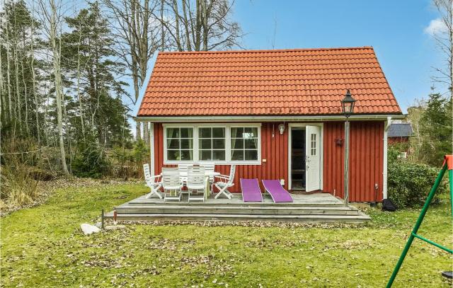 2 Bedroom Amazing Home In Gräddö