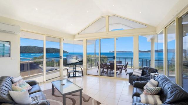 Contempory Penthouse - Waterfront Umina Beach