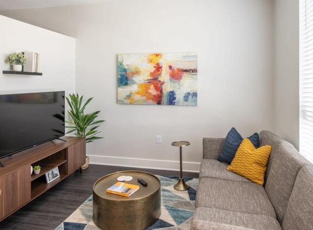 Cozysuites l Modern 1BR in Downtown Cincinnati